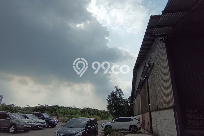 Gudang Disewa di Bekasi dengan LB 2300m2 Area Komersial Ramai Gudang Disewa di Bekasi dengan LB 2300m2 Area Komersial Ramai