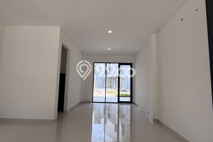 Ruko Dijual di BSD Tangerang Selatan dengan LB 270m2 Ruko Dijual di BSD Tangerang Selatan dengan LB 270m2