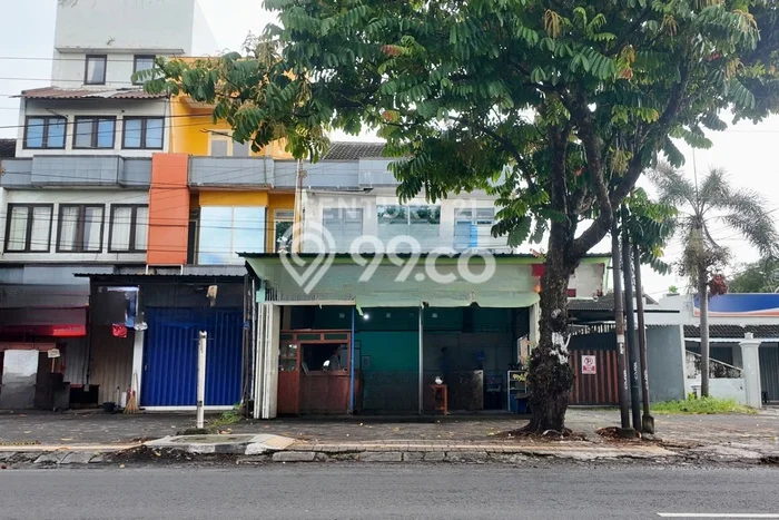 Unit Ruko Dijual di Gondokusuman Yogyakarta Luas Tanah 154m2, Luas Bangunan 112m2 Unit Ruko Dijual di Gondokusuman Yogyakarta Luas Tanah 154m2, Luas Bangunan 112m2