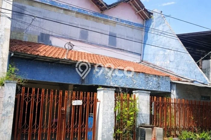 For Sale Rumah 5 Kamar Lokasi Strategis Nyaman dan Strategis di Tambaksari For Sale Rumah 5 Kamar Lokasi Strategis Nyaman dan Strategis di Tambaksari