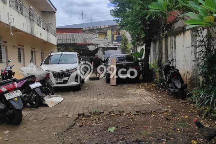 Kost Dijual di Cipinang Melayu dengan 12 KT dan Luas 240m2 Kost Dijual di Cipinang Melayu dengan 12 KT dan Luas 240m2