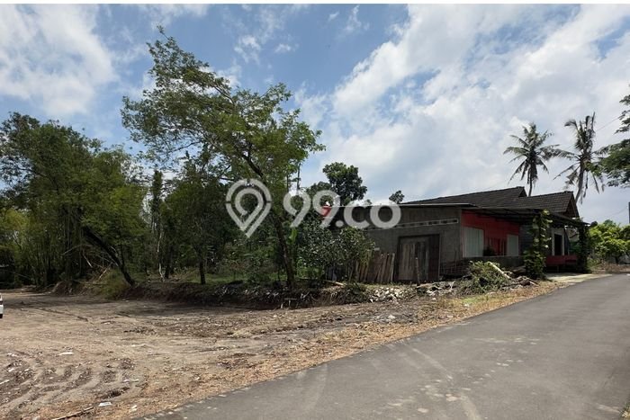 Tanah Komersial Dijual di Kalasan Sleman 121m2 Tanah Komersial Dijual di Kalasan Sleman 121m2