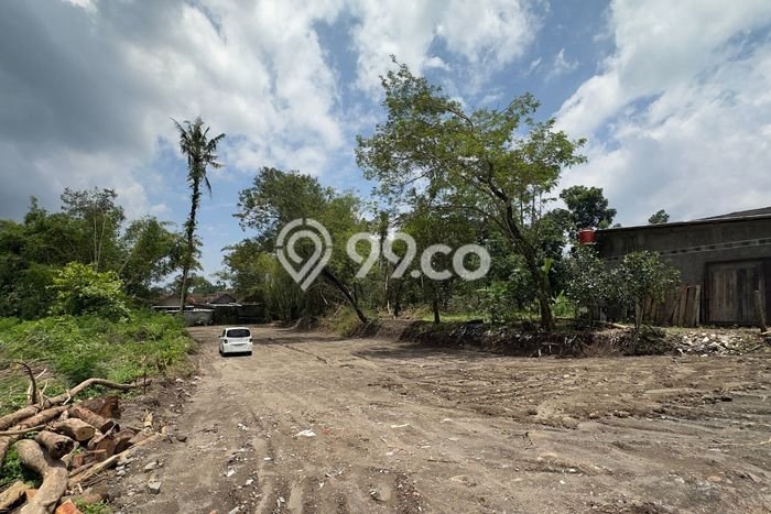 Tanah Komersial Dijual di Kalasan Sleman 121m2 Tanah Komersial Dijual di Kalasan Sleman 121m2