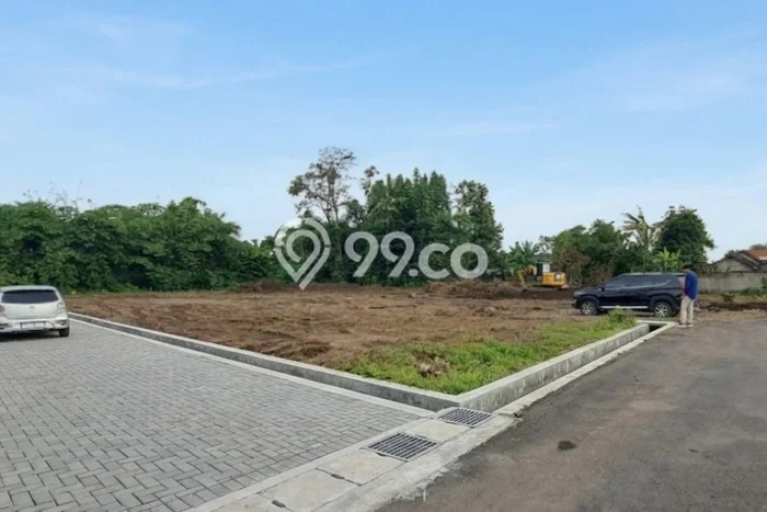 Tanah Investasi Dijual di Yogyakarta Punya Luas 121m2 Tanah Investasi Dijual di Yogyakarta Punya Luas 121m2