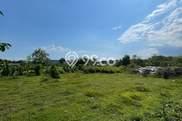 Lahan Dijual Lokasi Strategis di Yogyakarta dengan Luas 179m2 Lahan Dijual Lokasi Strategis di Yogyakarta dengan Luas 179m2