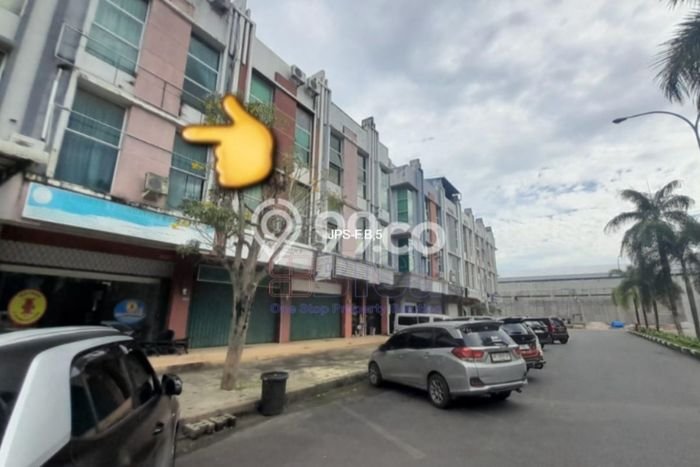 Ruko Dijual di Batam LT 93m2 & LB 268m2 Lokasi Terbaik! Ruko Dijual di Batam LT 93m2 & LB 268m2 Lokasi Terbaik!