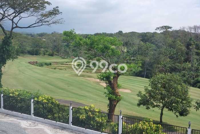 Vila Strategis di Pandaan, Dimensi 700m2m², Pemandangan Menarik di area Vila Strategis di Pandaan, Dimensi 700m2m², Pemandangan Menarik di area