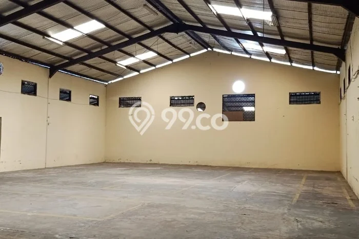 Disewakan Gudang di Kawasan Ramai Rawa Buaya Luas 560m2 Disewakan Gudang di Kawasan Ramai Rawa Buaya Luas 560m2