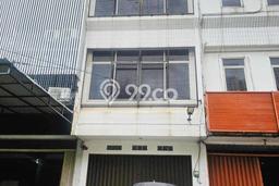 Disewakan Ruko komersial di Cengkareng luas bangunan 267m2 Disewakan Ruko komersial di Cengkareng luas bangunan 267m2
