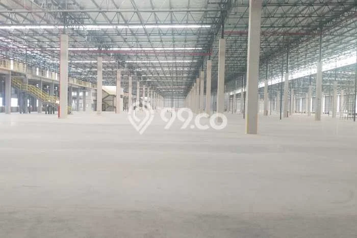 Disewakan Gudang di Kawasan Ramai Cikarang Luas 5000m2 Disewakan Gudang di Kawasan Ramai Cikarang Luas 5000m2