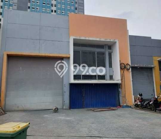 Gudang disewakan di Cakung Jakarta Timur dengan luas bangunan 400m2 Gudang disewakan di Cakung Jakarta Timur dengan luas bangunan 400m2