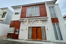 Vila Strategis Kawasan , Luas 98m2m², Dekat ke beragam keperluan Vila Strategis Kawasan , Luas 98m2m², Dekat ke beragam keperluan