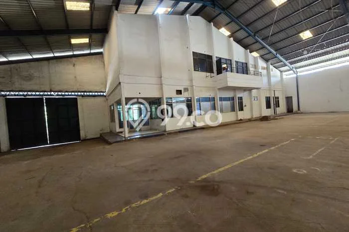 Unit Gudang disewakan di Ngaliyan Semarang dengan LT 2339m2 / LB 2308m2 Unit Gudang disewakan di Ngaliyan Semarang dengan LT 2339m2 / LB 2308m2