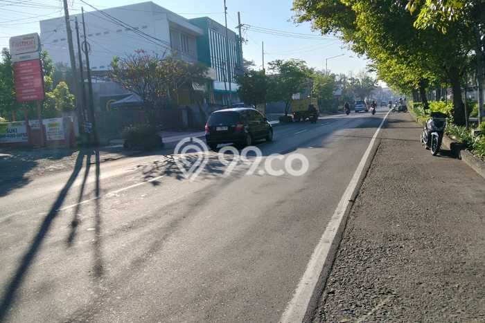 Unit Gudang Dijual di Sidoarjo Sidoarjo Luas Tanah 1600m2, Luas Bangunan 800m2 Unit Gudang Dijual di Sidoarjo Sidoarjo Luas Tanah 1600m2, Luas Bangunan 800m2