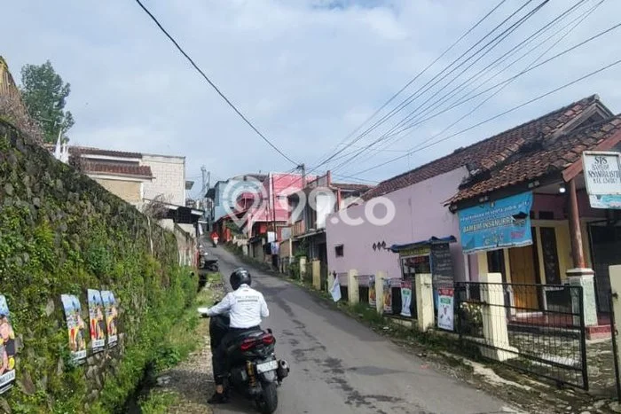 Tanah Kosong Dijual di Bandung dengan Area 2200m2 Tanah Kosong Dijual di Bandung dengan Area 2200m2