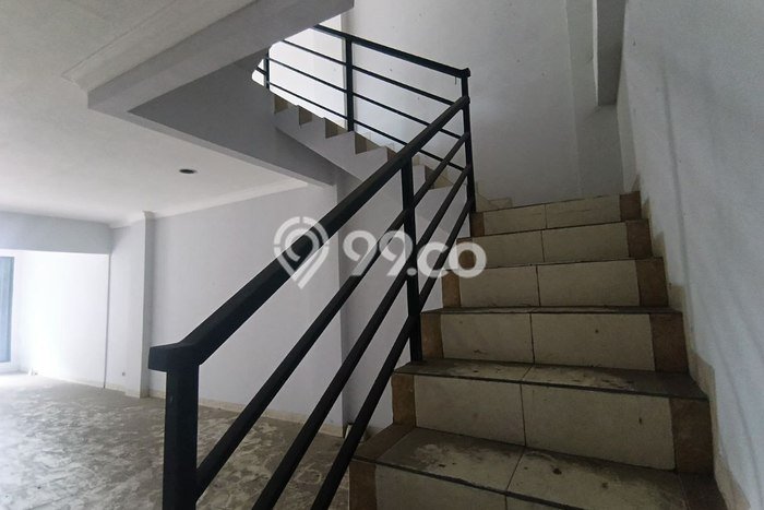Ruko Dijual di Prime Area Bandung Luas 210m2 Ruko Dijual di Prime Area Bandung Luas 210m2