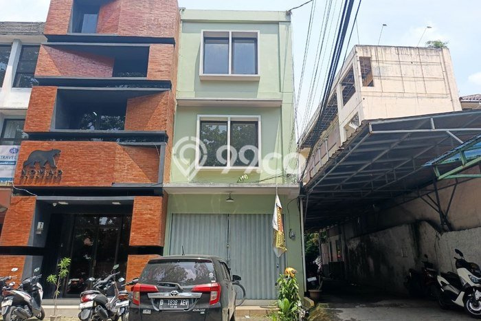 Ruko Dijual di Prime Area Bandung Luas 210m2 Ruko Dijual di Prime Area Bandung Luas 210m2
