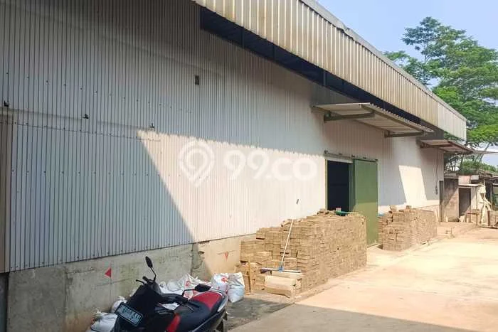 Gudang Disewa di Bekasi dengan LB 300m2 Area Komersial Ramai Gudang Disewa di Bekasi dengan LB 300m2 Area Komersial Ramai