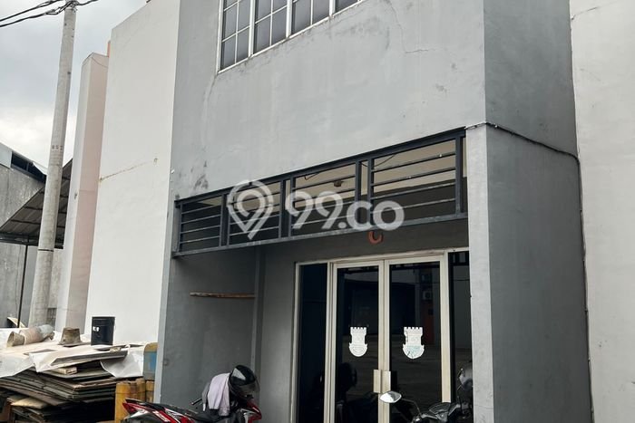 Unit Gudang Disewa Lokasi Tigaraksa, Tangerang Spesifikasi Luas Bangunan 400m2 Unit Gudang Disewa Lokasi Tigaraksa, Tangerang Spesifikasi Luas Bangunan 400m2