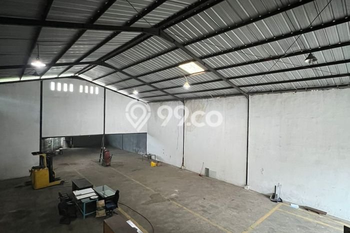 Unit Gudang Disewa Lokasi Tigaraksa, Tangerang Spesifikasi Luas Bangunan 400m2 Unit Gudang Disewa Lokasi Tigaraksa, Tangerang Spesifikasi Luas Bangunan 400m2