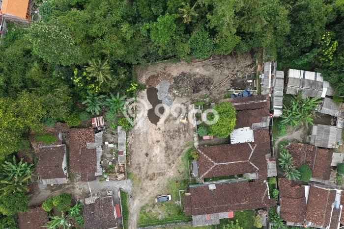 Kavling Tanah di Kalasan Dijual Luas 141m2 Legalitas AJB Kavling Tanah di Kalasan Dijual Luas 141m2 Legalitas AJB