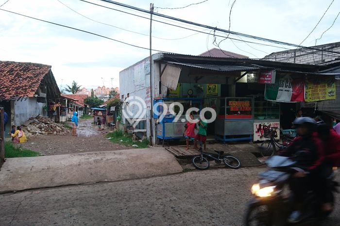For Sale! Premium House LT 3140m2 Desain Modern di Cengkareng Barat For Sale! Premium House LT 3140m2 Desain Modern di Cengkareng Barat