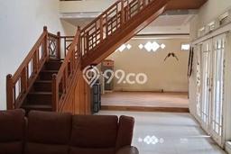 Rumah di Cimahi Utara, 3 KM, Akses Rumah Sakit, Luas 200m² Bangunan 180m² Rumah di Cimahi Utara, 3 KM, Akses Rumah Sakit, Luas 200m² Bangunan 180m²