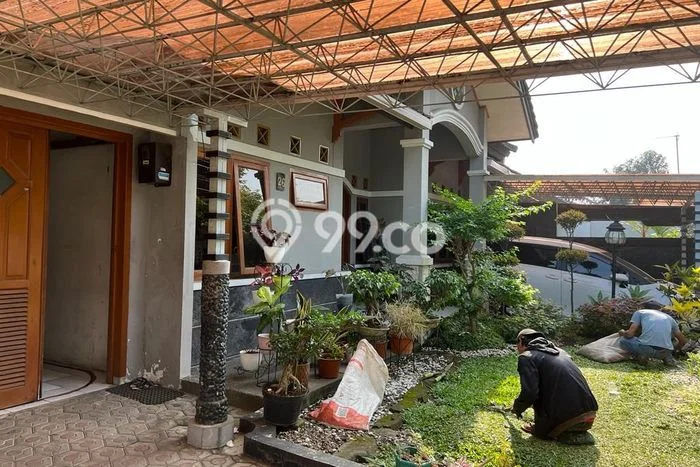 DIJUAL CEPAT! Rumah Asri area Antapani, Bandung, LT 308m² LB 150m² BISA KPR! DIJUAL CEPAT! Rumah Asri area Antapani, Bandung, LT 308m² LB 150m² BISA KPR!