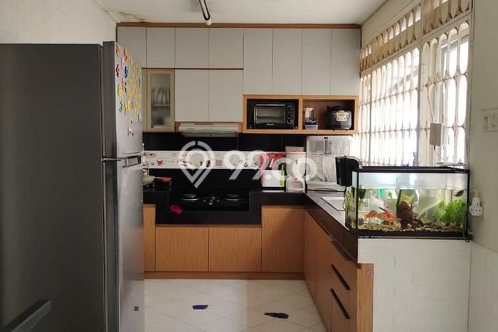 HARGA SPECIAL! Rumah Asri di Gunung Batu, Bandung, LT 242m² LB 190m² BISA KPR! HARGA SPECIAL! Rumah Asri di Gunung Batu, Bandung, LT 242m² LB 190m² BISA KPR!