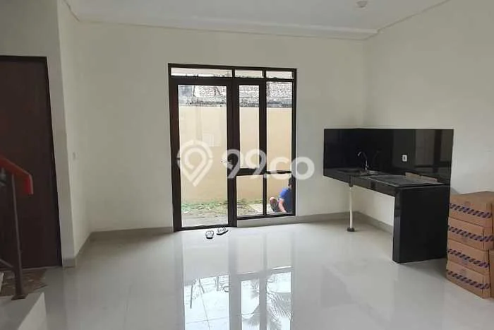 Lokasi terbaik! Rumah siap pakai disewakan di Pasteur LB 140m2 Lokasi terbaik! Rumah siap pakai disewakan di Pasteur LB 140m2