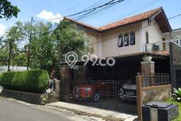 Rumah Elit Modern Tanpa Renovasi di Gunung Batu Bandung Rumah Elit Modern Tanpa Renovasi di Gunung Batu Bandung