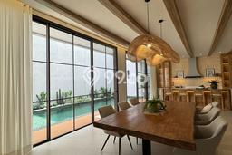 Jual Rumah Luas Elegan Dengan View Eksklusif di Kota Baru Parahyangan, Bandung Jual Rumah Luas Elegan Dengan View Eksklusif di Kota Baru Parahyangan, Bandung