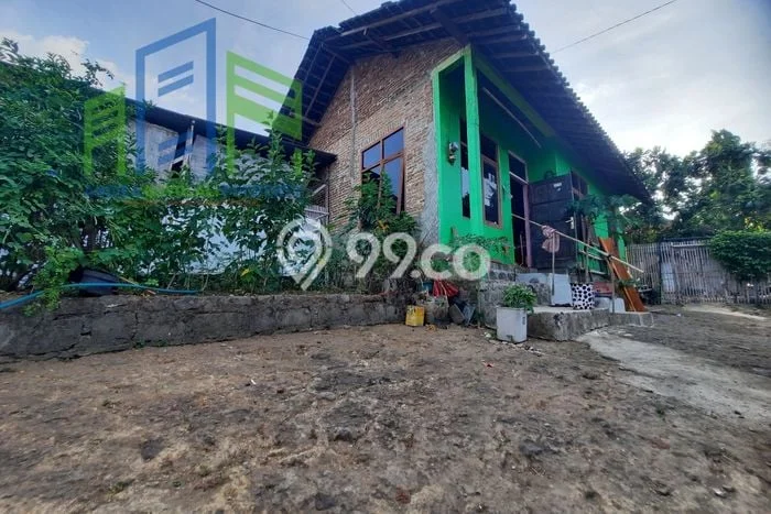 Rumah Strategis , Boyolali, Luas 305m2m² Bangunan 100m2m² Rumah Strategis , Boyolali, Luas 305m2m² Bangunan 100m2m²