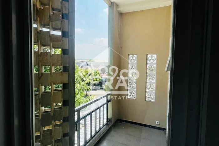 Rumah Modern Minimalis 3 KT Siap Huni di Tembalang Rumah Modern Minimalis 3 KT Siap Huni di Tembalang