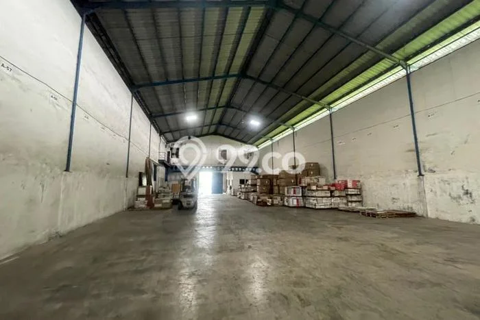 Disewakan Gudang komersial di Ngaliyan luas bangunan 1200m2 Disewakan Gudang komersial di Ngaliyan luas bangunan 1200m2