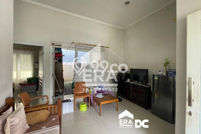 Dijual Cepat Rumah Bagus Siap Huni LB 85m2 di Tembalang, Semarang Dijual Cepat Rumah Bagus Siap Huni LB 85m2 di Tembalang, Semarang