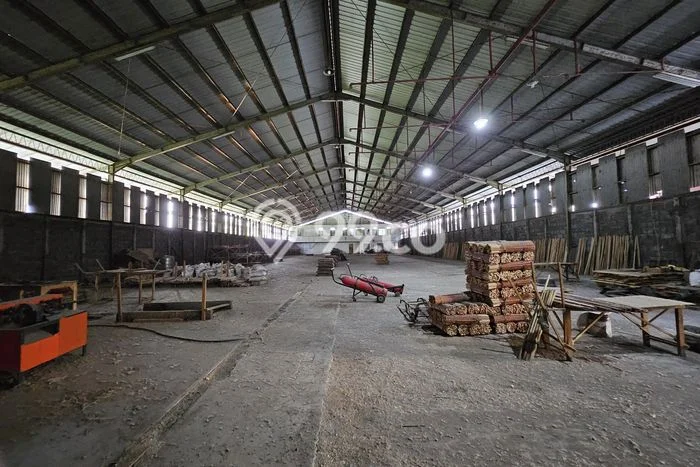 Unit Gudang Disewakan di Karangtengah di Area Ramai & Strategis Unit Gudang Disewakan di Karangtengah di Area Ramai & Strategis