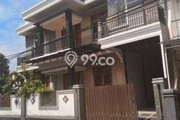 Siap Huni Rumah Mewah 8 Kamar di Gajah Mungkur Dekat ke Mana Saja Siap Huni Rumah Mewah 8 Kamar di Gajah Mungkur Dekat ke Mana Saja