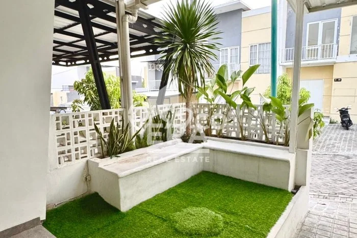 Lokasi strategis! Rumah siap pakai disewakan di Tembalang LB 38m2 Lokasi strategis! Rumah siap pakai disewakan di Tembalang LB 38m2