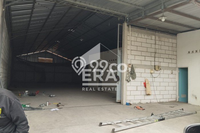 Gudang disewakan di Semarang Barat Semarang dengan luas bangunan 220m2 Gudang disewakan di Semarang Barat Semarang dengan luas bangunan 220m2
