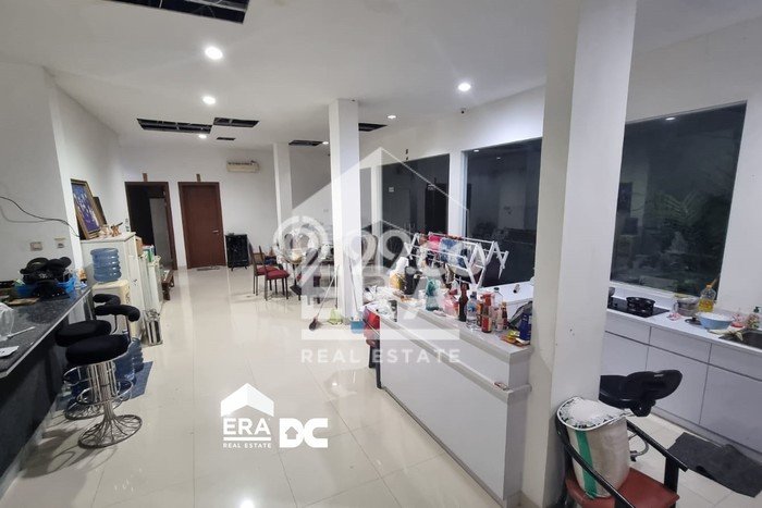 Rumah Mewah Siap Huni LT 130m2 di Banyumanik, Semarang Rumah Mewah Siap Huni LT 130m2 di Banyumanik, Semarang