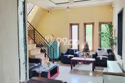 Rumah Strategis Minimalis Lb 200m2 di Tingkir, Salatiga Rumah Strategis Minimalis Lb 200m2 di Tingkir, Salatiga