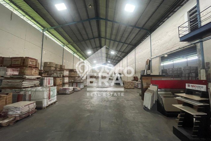Gudang paling strategis disewakan di Ngaliyan Semarang Gudang paling strategis disewakan di Ngaliyan Semarang