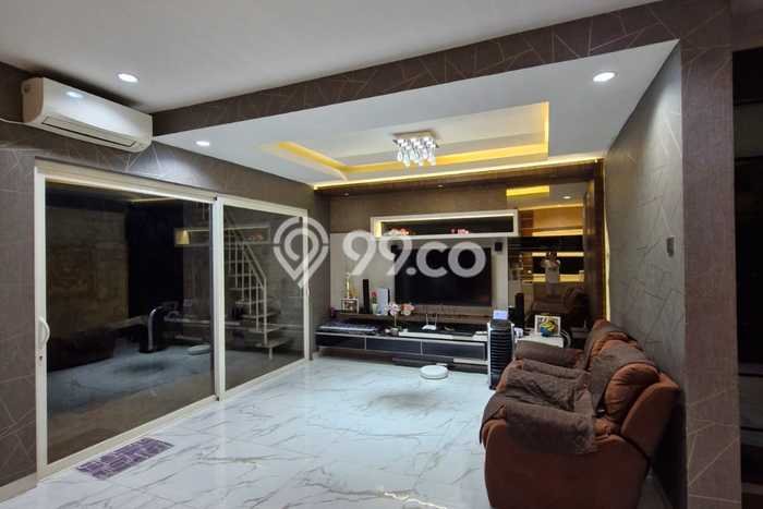 Rumah Mewah Dijual LT 180m2 di Karawang Timur, Karawang Rumah Mewah Dijual LT 180m2 di Karawang Timur, Karawang
