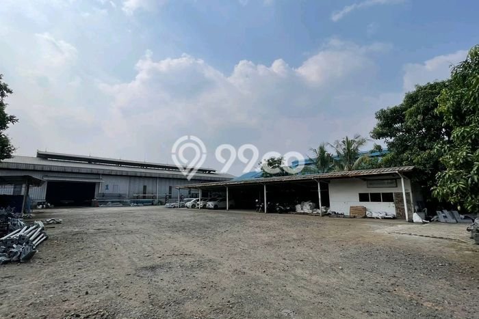 Untuk Dijual Gudang di Curug Tangerang LT 5200m2 / LB 3000m2 Untuk Dijual Gudang di Curug Tangerang LT 5200m2 / LB 3000m2