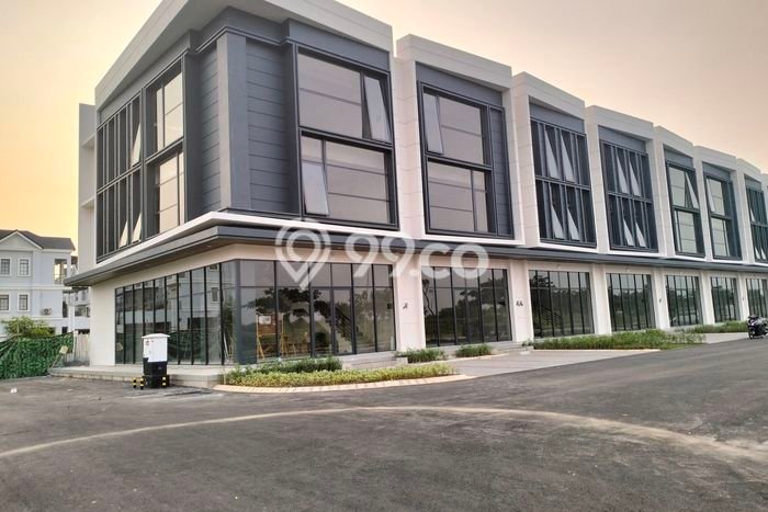 Ruko Bagus Dijual LB 353m2 Lokasi Strategis Tangerang Area Cocok untuk Berbisnis Ruko Bagus Dijual LB 353m2 Lokasi Strategis Tangerang Area Cocok untuk Berbisnis