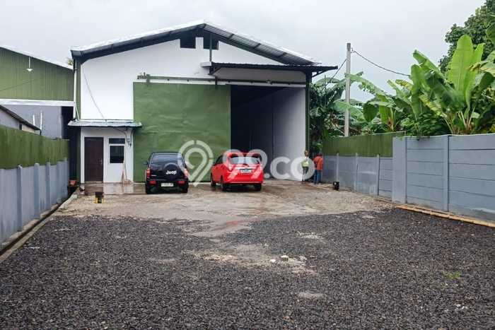 AREA KOMERSIAL! Gudang For Rent Kawasan Cileungsi, Luas 1100m2m², Akses Strategis, Siap Operasi AREA KOMERSIAL! Gudang For Rent Kawasan Cileungsi, Luas 1100m2m², Akses Strategis, Siap Operasi