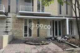 Rumah sewa siap huni 3 Kamar Tidur di Citraland, Surabaya Rumah sewa siap huni 3 Kamar Tidur di Citraland, Surabaya
