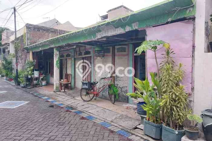 Rumah Strategis Minimalis Lb 156m2 di Tambaksari, Surabaya Rumah Strategis Minimalis Lb 156m2 di Tambaksari, Surabaya