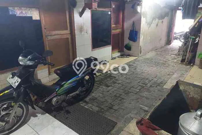 Rumah Strategis Minimalis Lb 156m2 di Tambaksari, Surabaya Rumah Strategis Minimalis Lb 156m2 di Tambaksari, Surabaya
